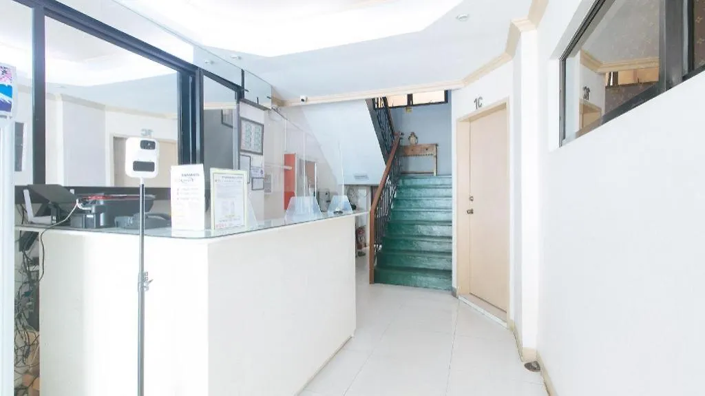 Reddoorz @ P3K Suites Manila